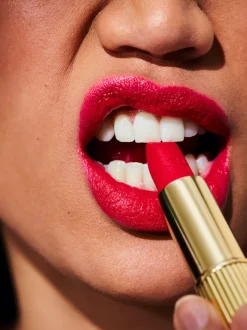 Rouje Le Rouge Jeanne Store