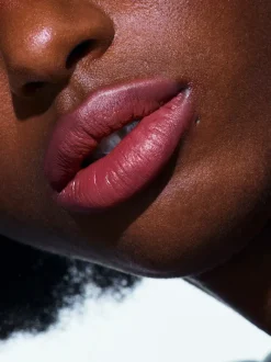 Rouje Le Rouge Émilie Hot